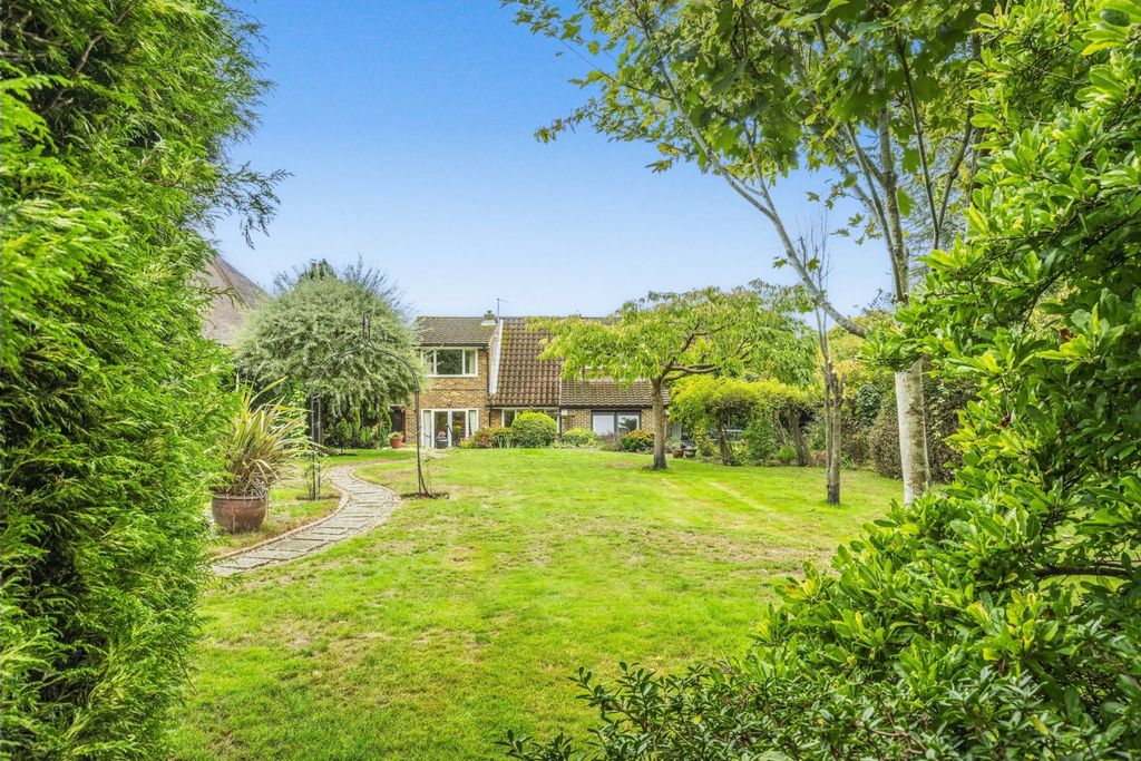 Property photo 1 of 26