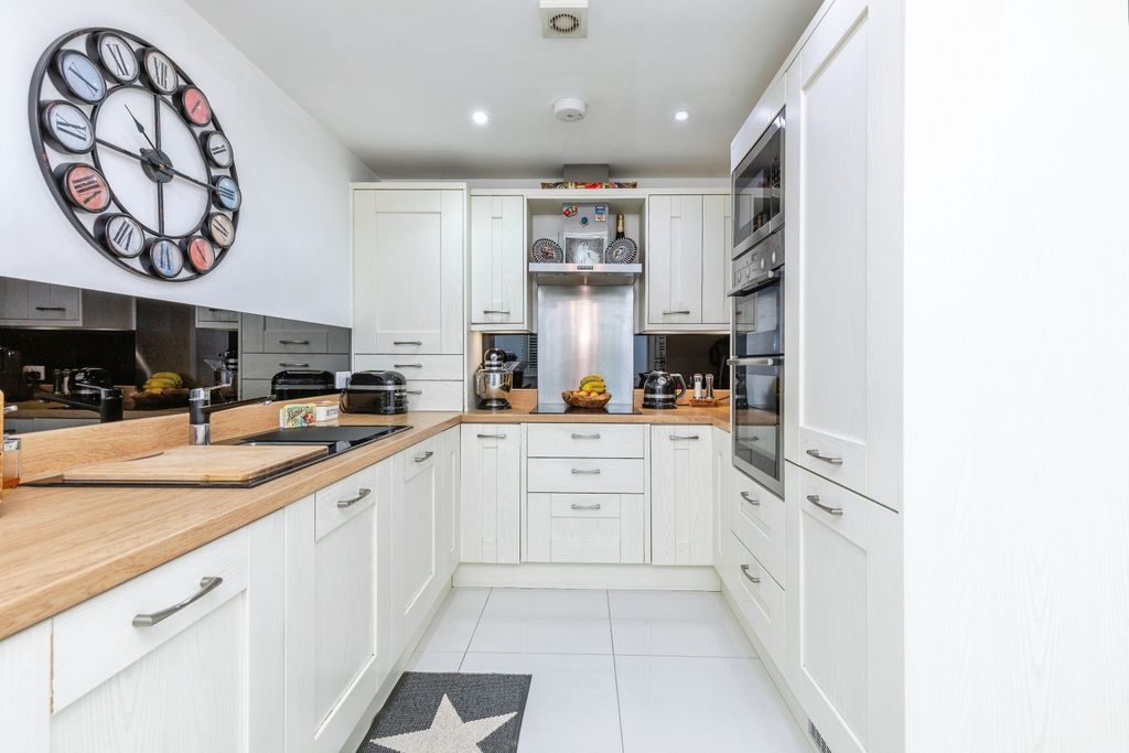 Property photo 3 of 20 Kitchen/ Diner