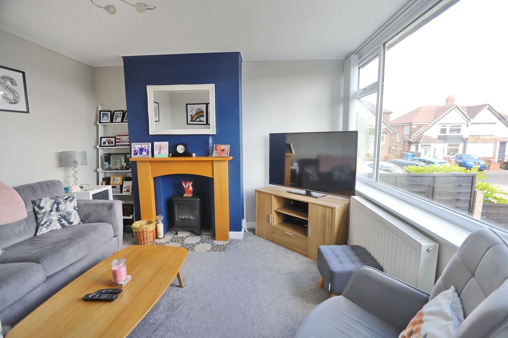 Property photo 3 of 15
