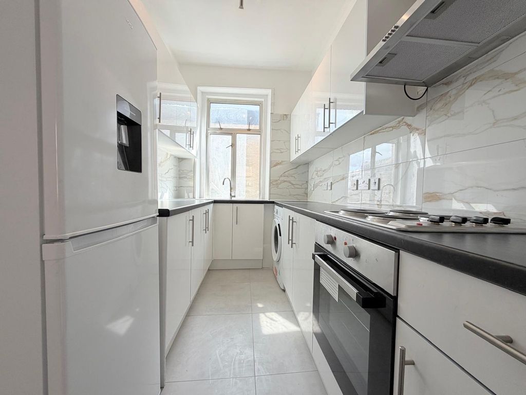 Property photo 1 of 9 Picture No. 05