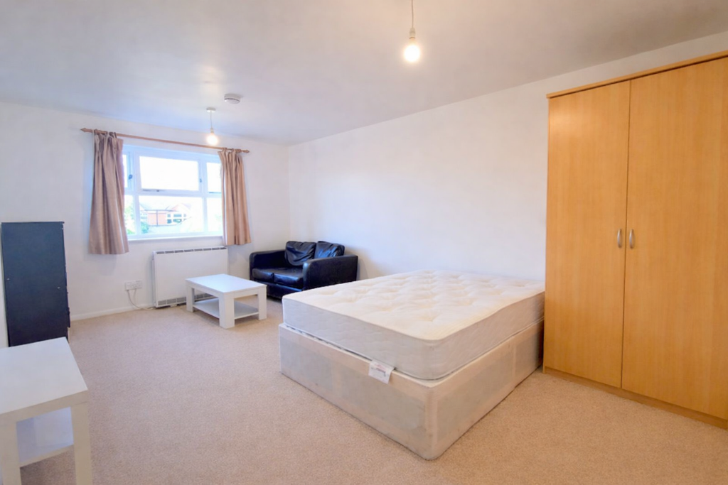 Property photo 1 of 3 1