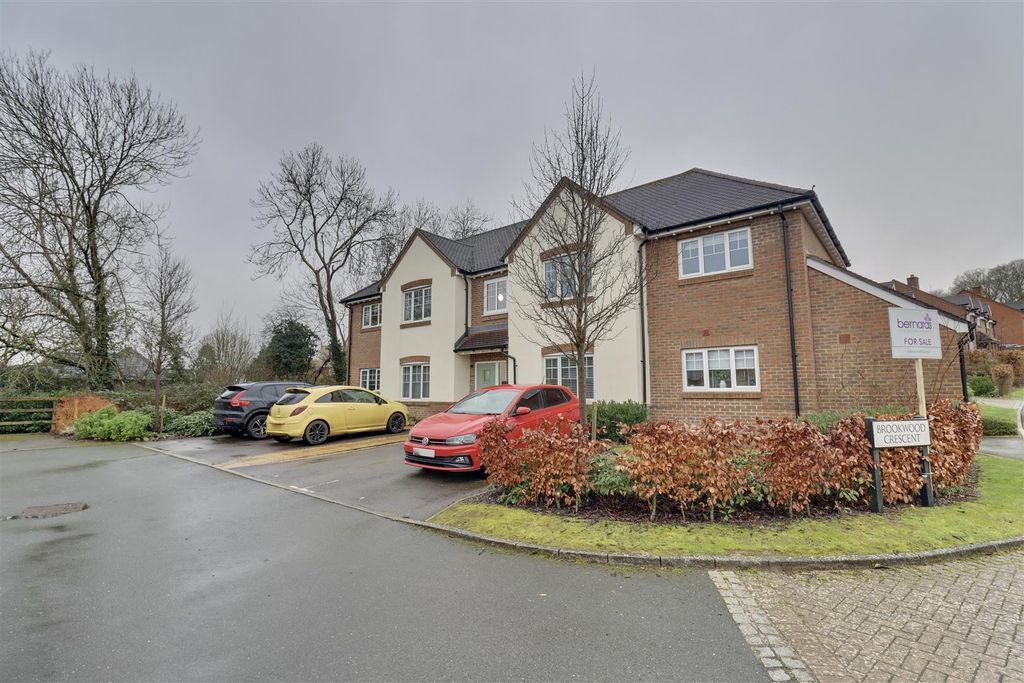 Property photo 1 of 18 3B9B6299-46C0-4949-9997-848957B25DCC_1_201_A.Jpeg