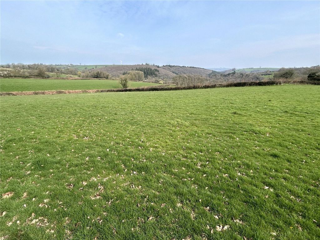 Property photo 2 of 14 Picture No. 02