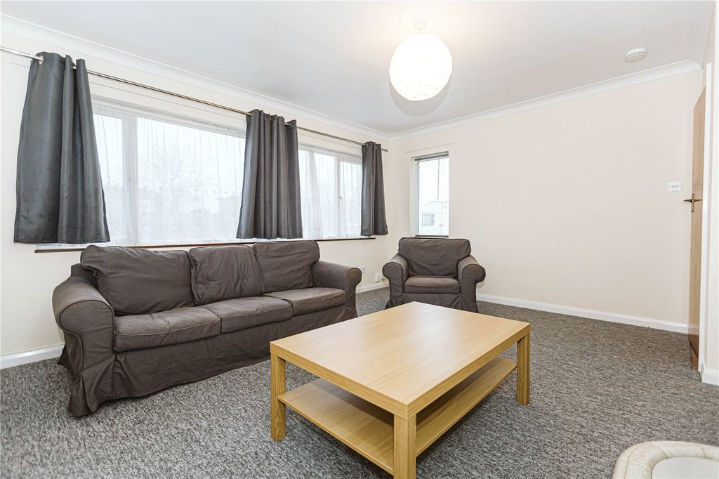 Property photo 1 of 12 Picture No. 02