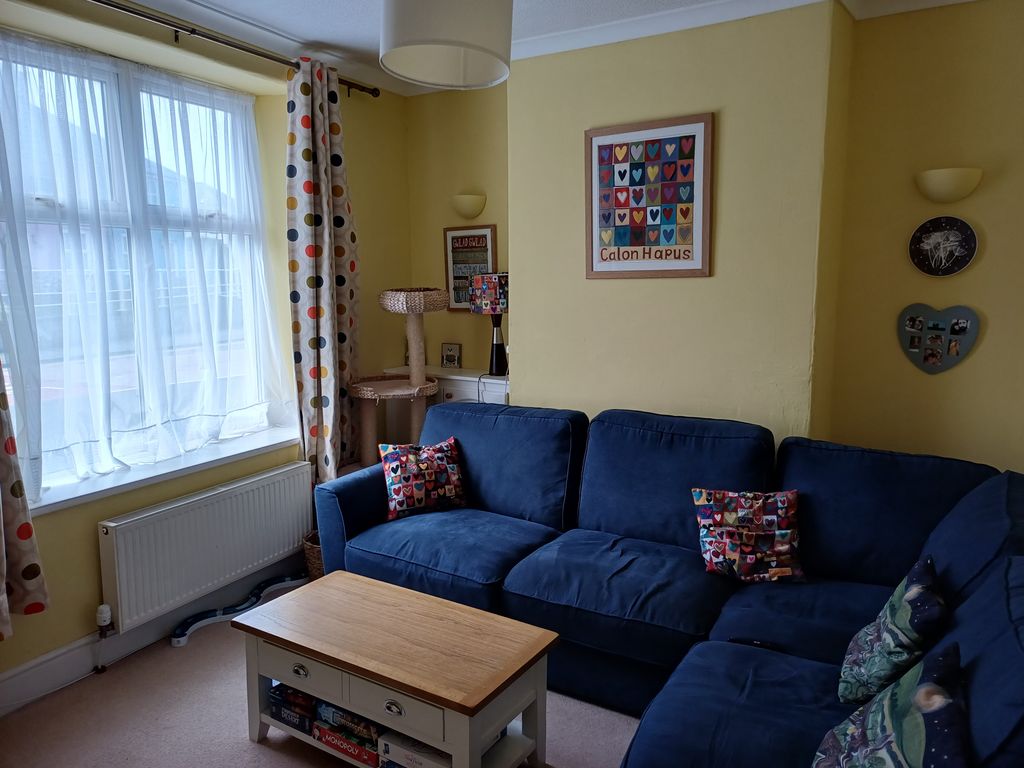 Property photo 2 of 11