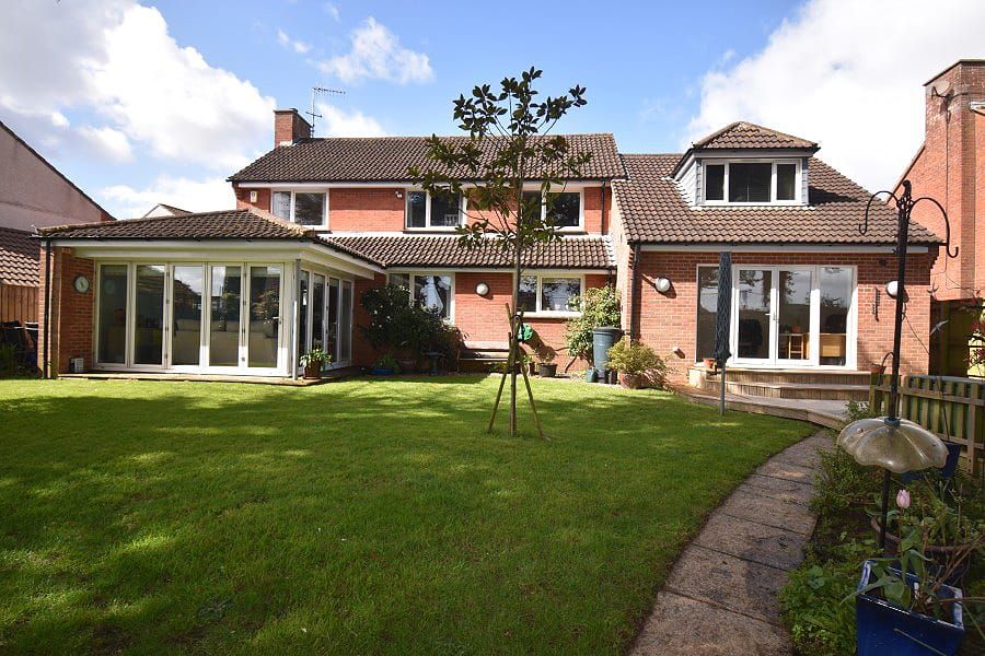 Property photo 1 of 29