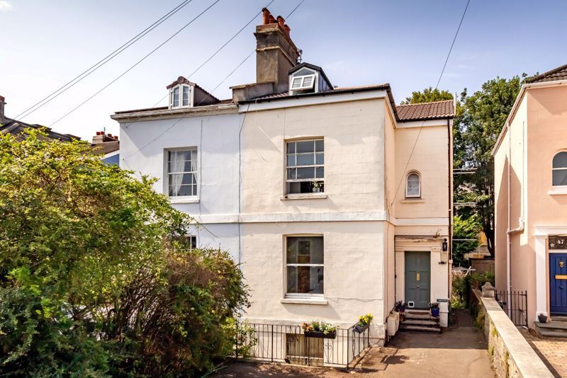 Property photo 2 of 12 Exterior