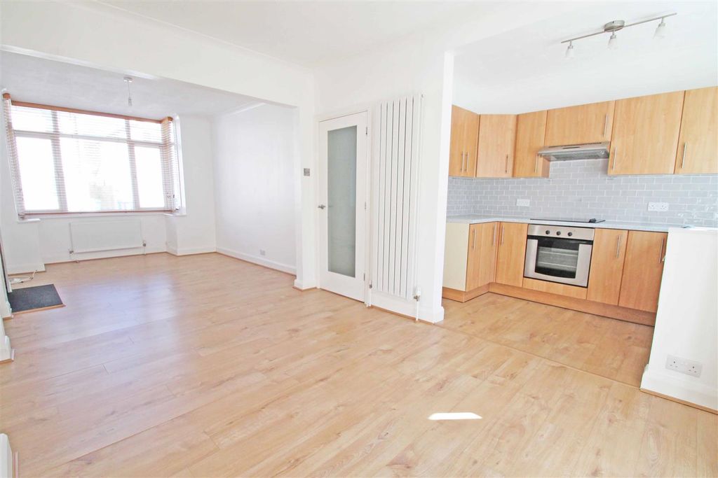 Property photo 3 of 12 Living/Dining Room