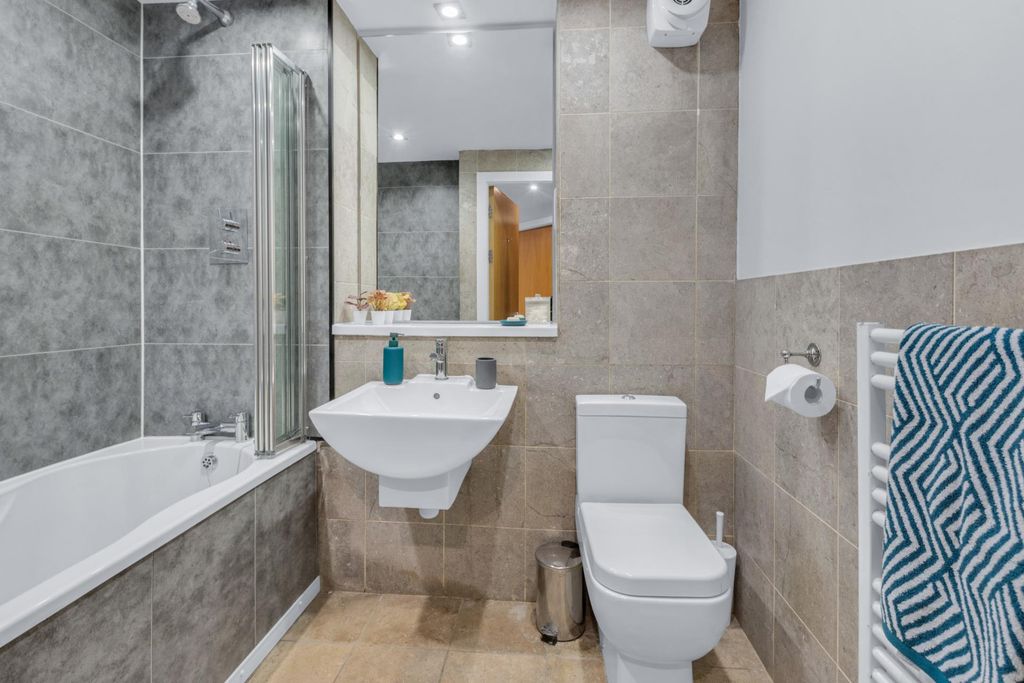 Property photo 3 of 9 Property Photo