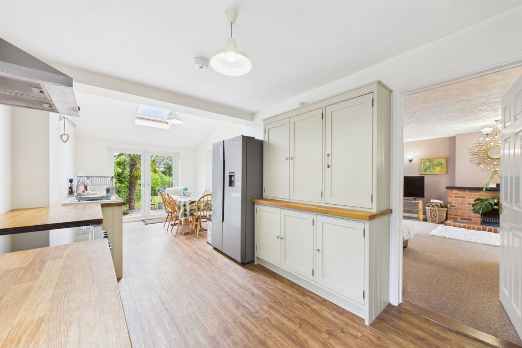 Property photo 2 of 36
