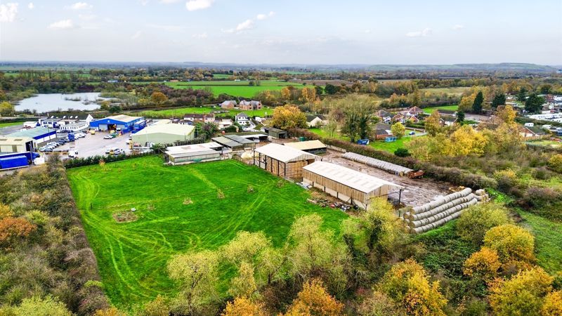 Property photo 1 of 15 Photo 6