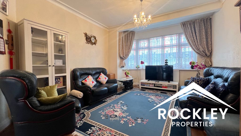 Property photo 1 of 21