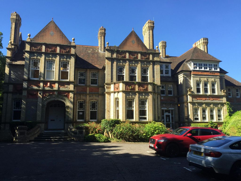 Property photo 1 of 8 Image 5