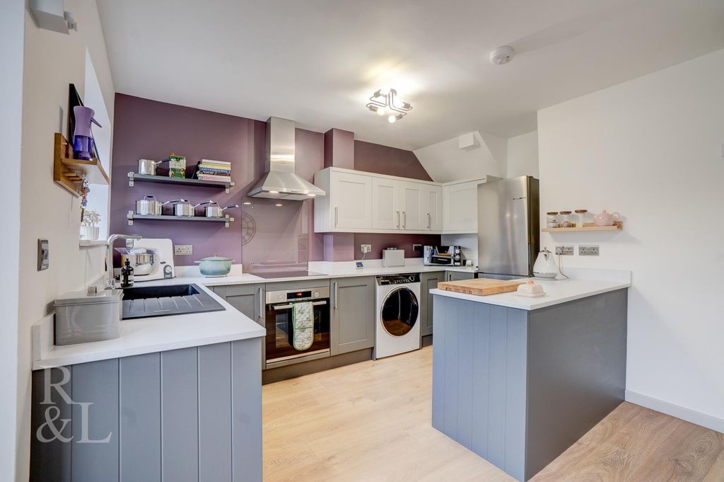 Property photo 3 of 22 Batched  (19).Jpg