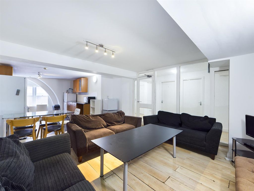 Property photo 1 of 16 Cam00148P1-Pr0113-Still03.Jpg