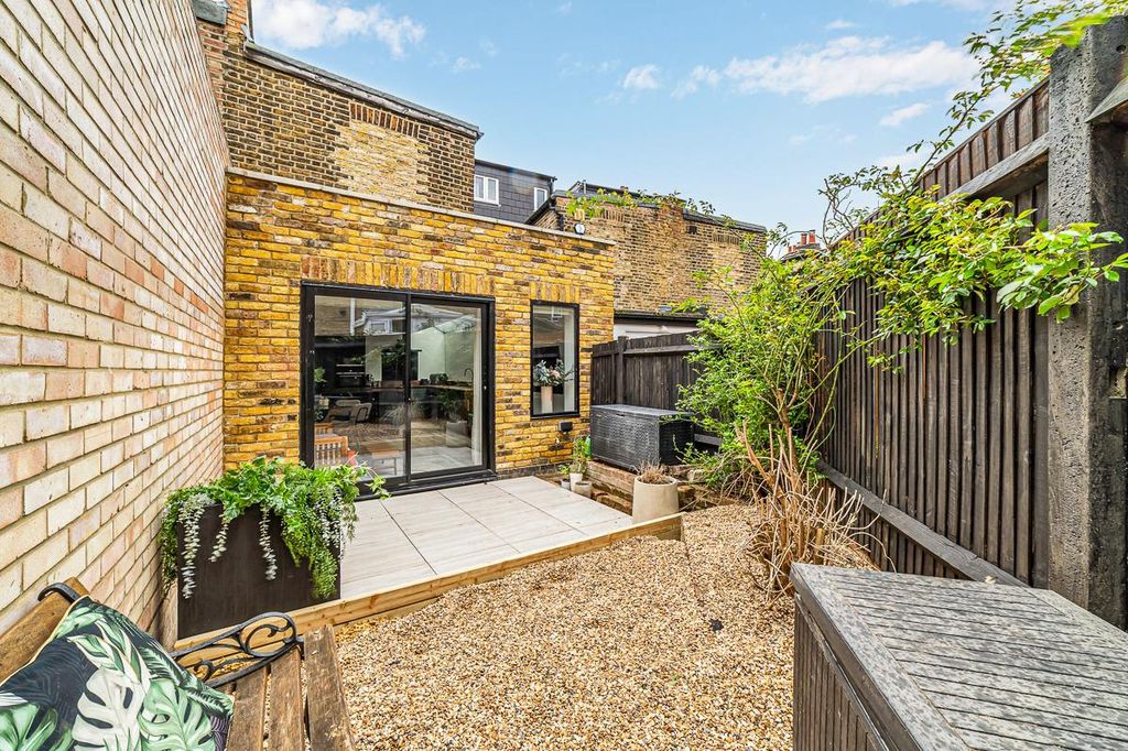 Property photo 1 of 10 Gff 8 Bollo Bridge Road-14.Jpg