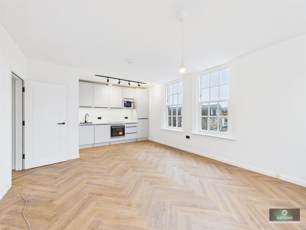 Property photo 2 of 5 Cam04622G0-Pr0147-Still021.Jpg