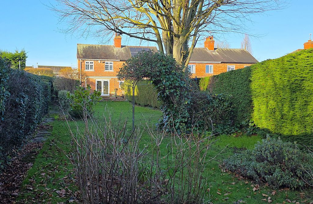 Property photo 2 of 32 20260217_084824