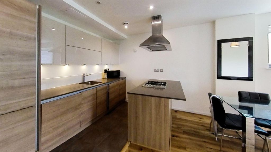 Property photo 1 of 10 Chi-Apartments-Kitchen.Jpg