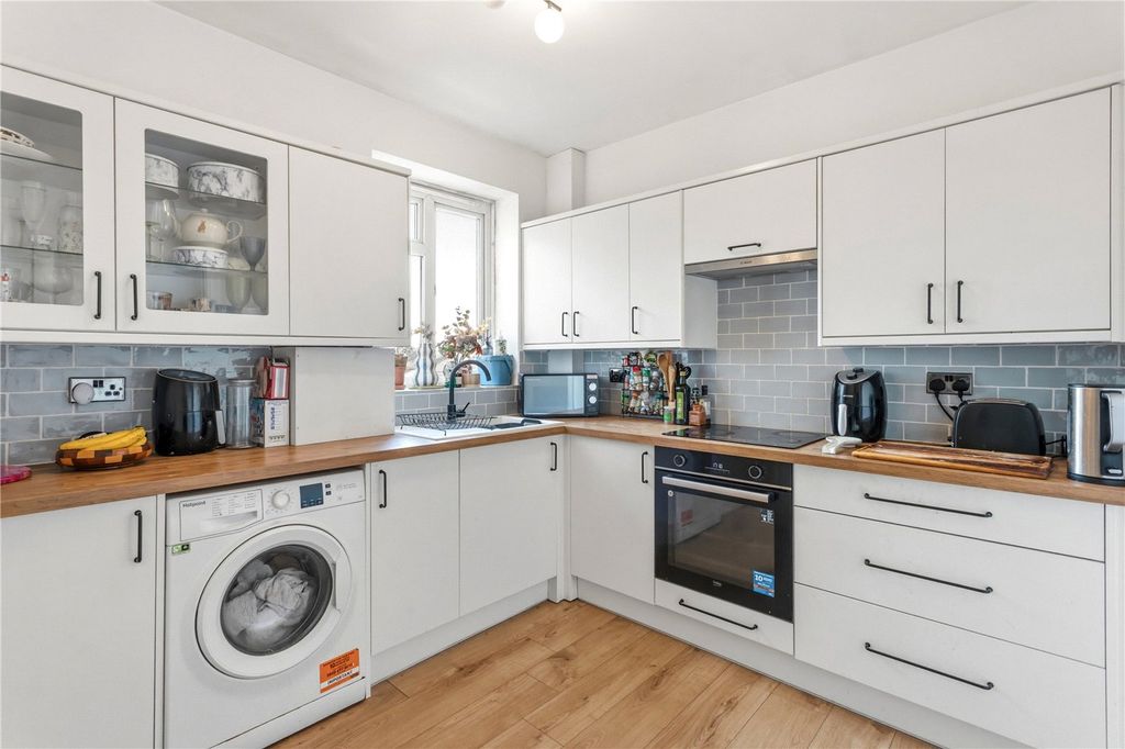 Property photo 3 of 11 Picture No. 04