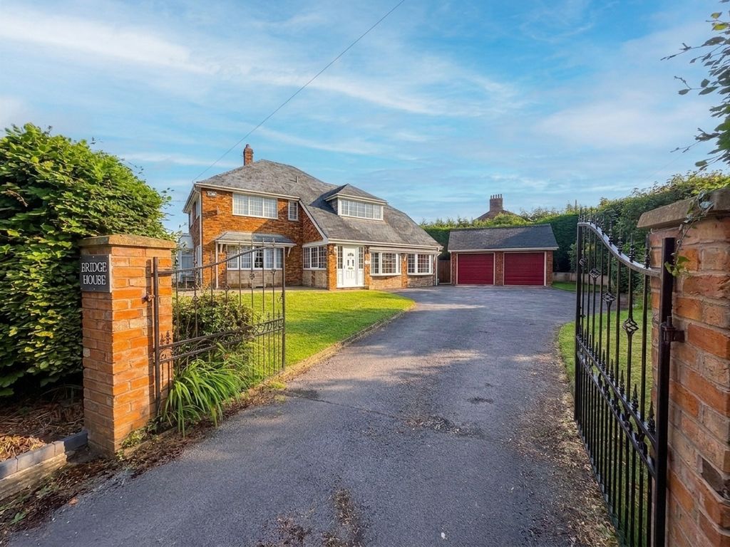 Property photo 1 of 39