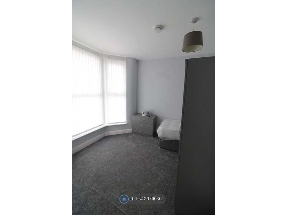 Property photo 1 of 12 Room 1 View 1