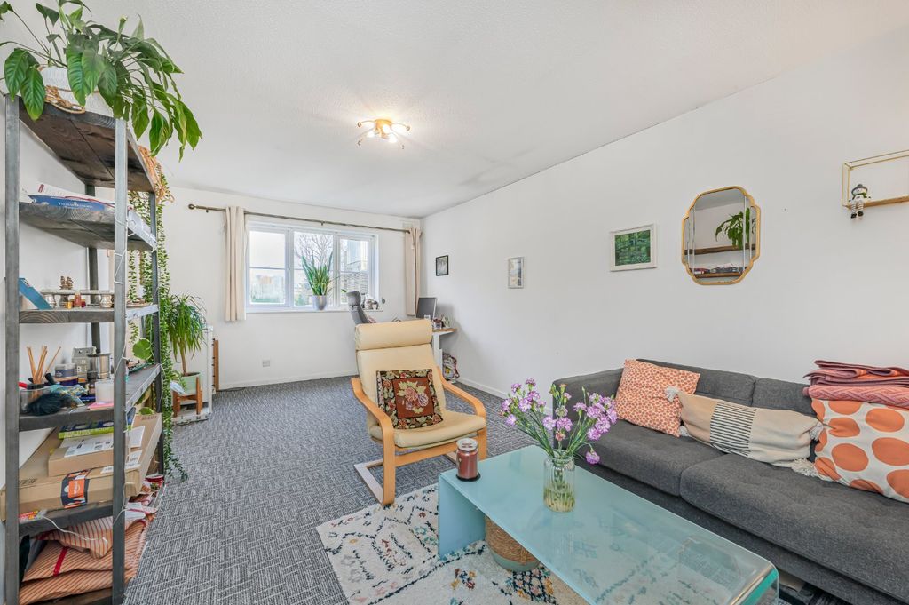 Property photo 2 of 12 Picture No. 05