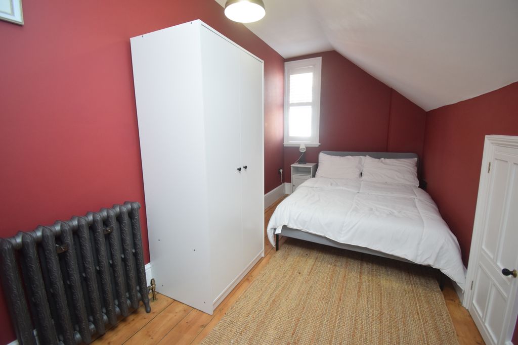 Property photo 1 of 14 Bedroom 6