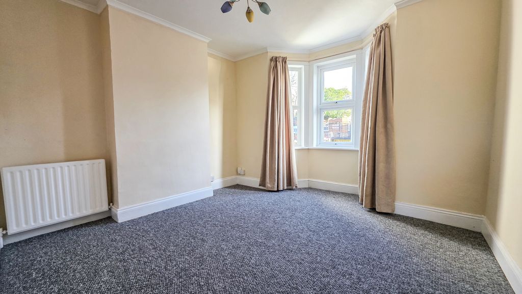 Property photo 2 of 16 Picture No. 04