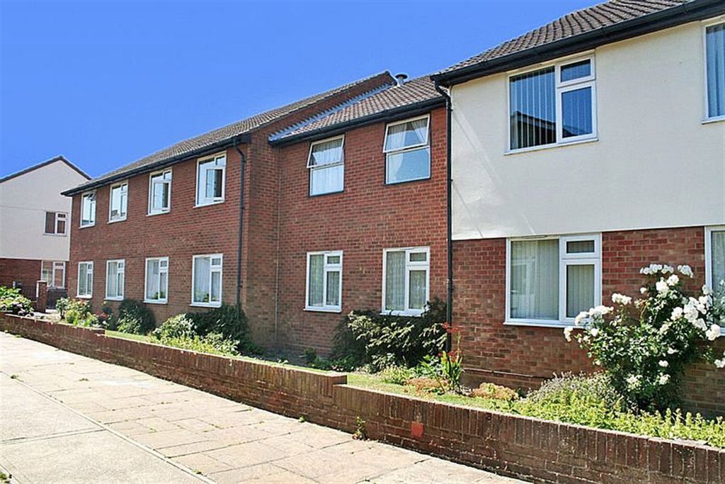 Property photo 1 of 9 (Main)