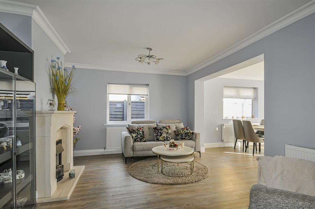 Property photo 2 of 16 Dsc_6113.Jpg