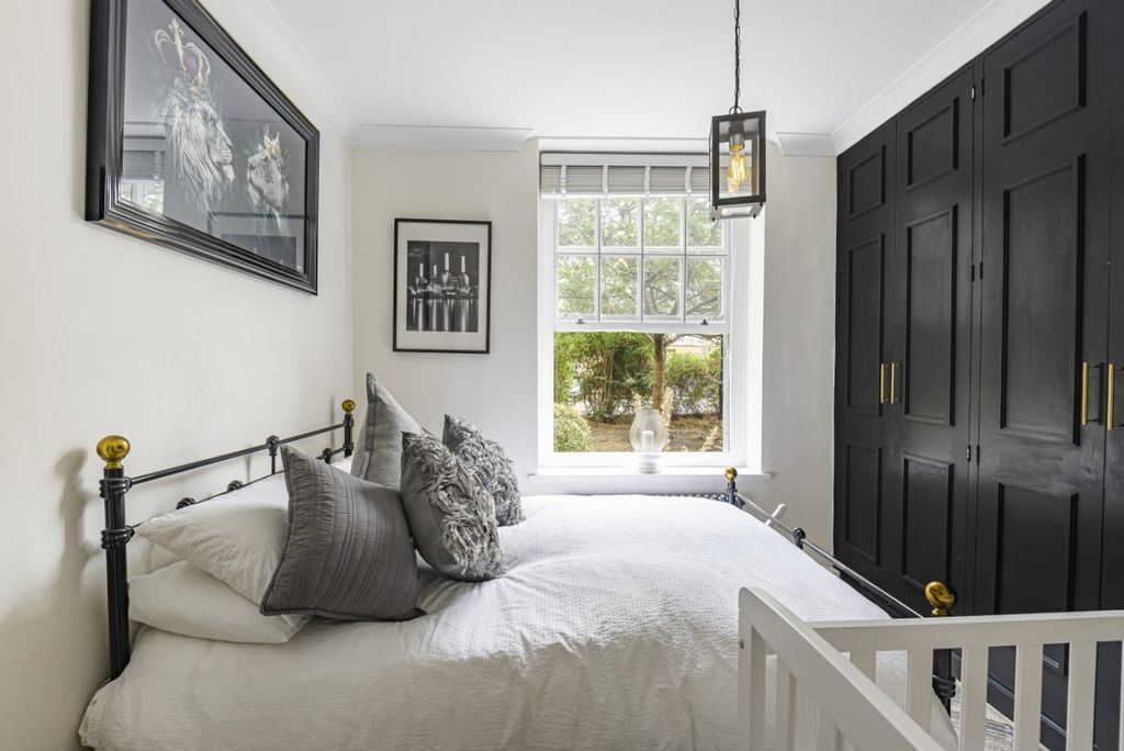 Property photo 3 of 8 888166 (7)