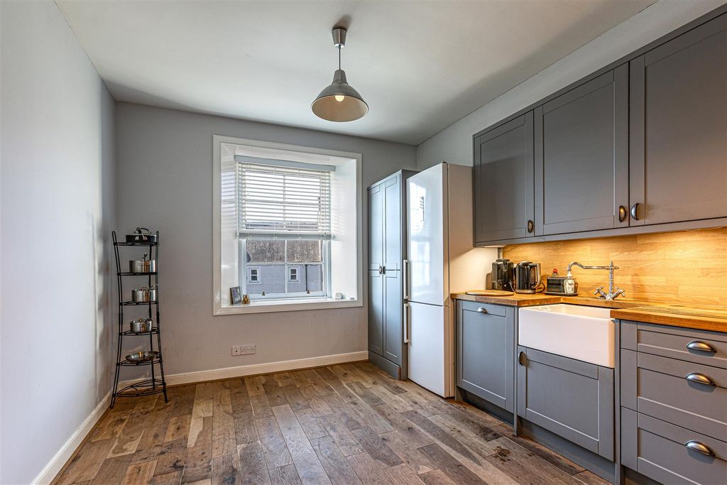Property photo 3 of 20 5A Market Place Lauder 12.Jpg
