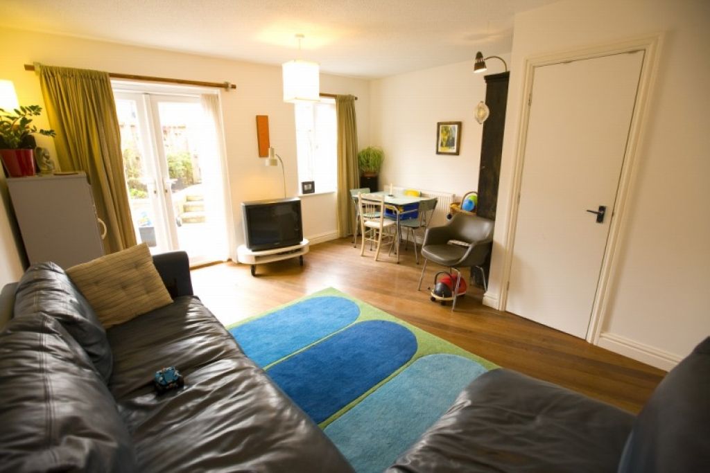 Property photo 2 of 11 Photograph 2