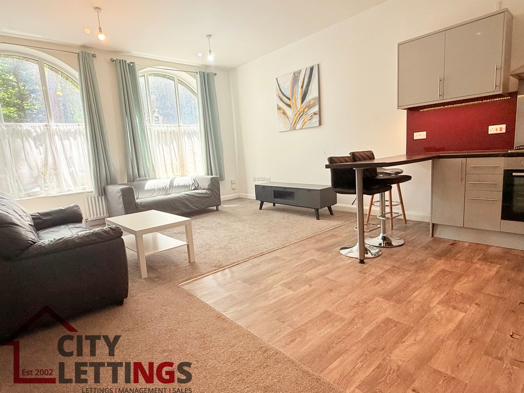 Property photo 2 of 12