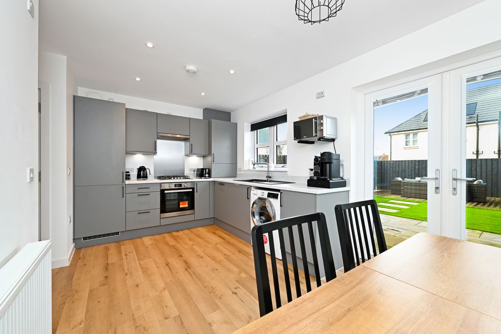 Property photo 1 of 18 Primary Property Image