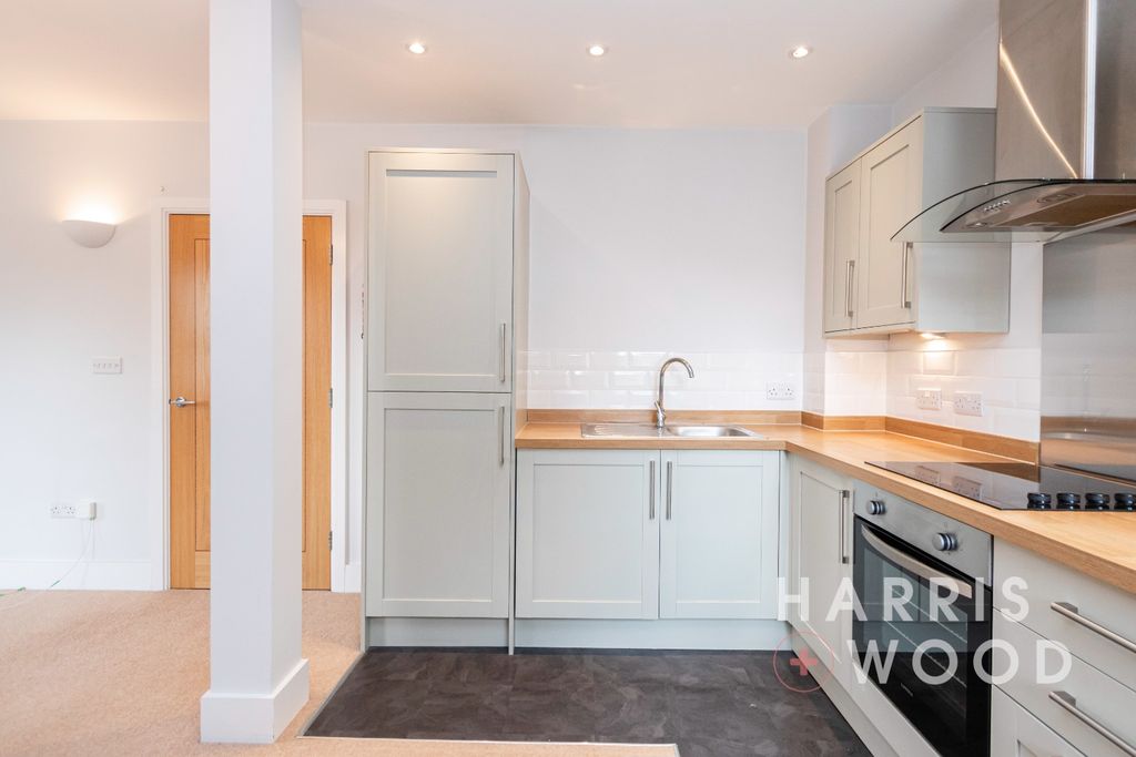 Property photo 3 of 9 4559728