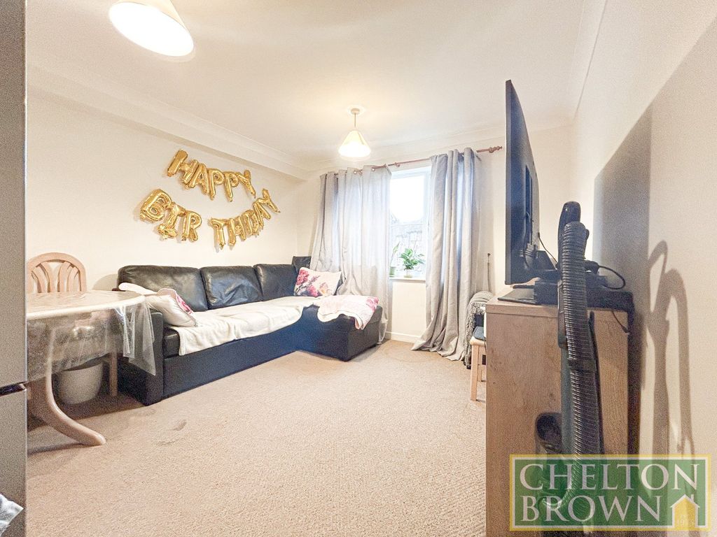 Property photo 2 of 14 Living Room