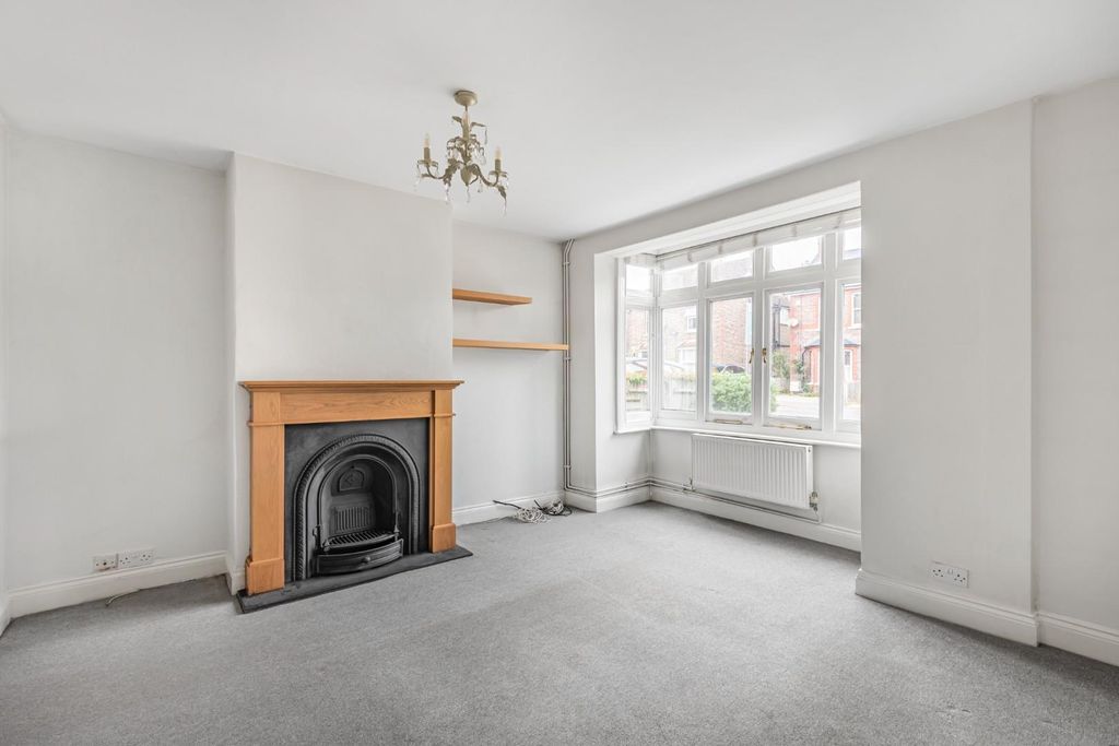 Property photo 3 of 22 Ceri_-_Queens_Road-14.Jpg