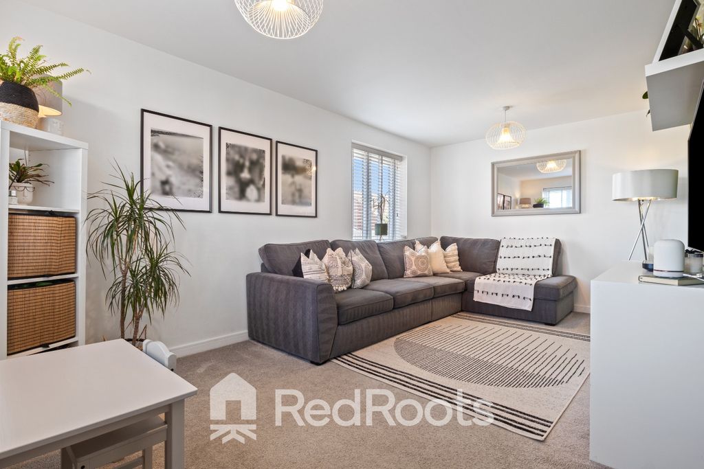 Property photo 2 of 19 4529023