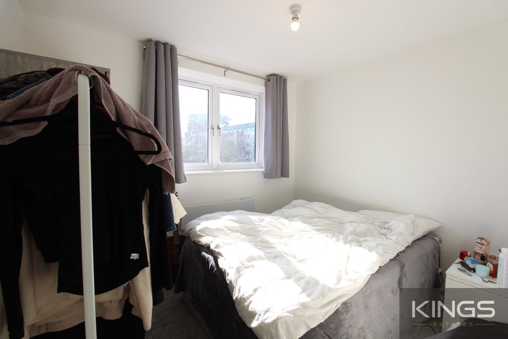 Property photo 3 of 4