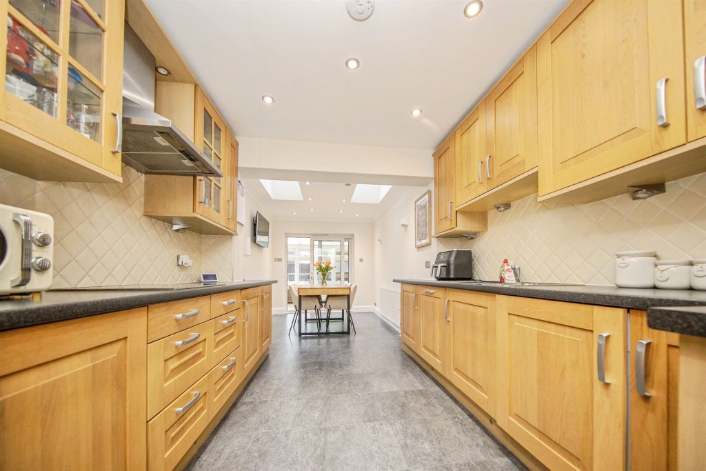 Property photo 2 of 22