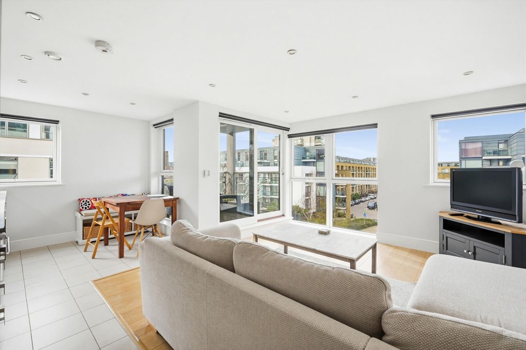 Property photo 1 of 12 Image