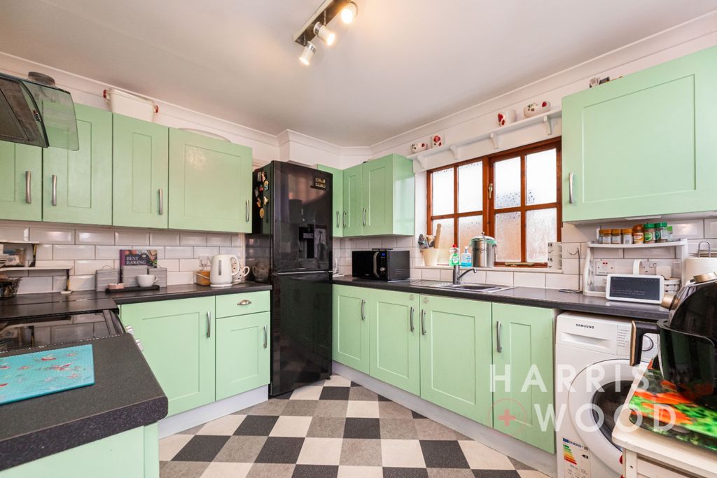 Property photo 2 of 37 4116172