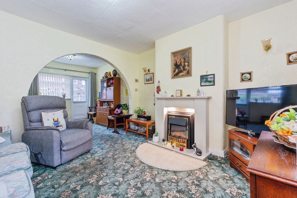 Property photo 2 of 19 Living Room