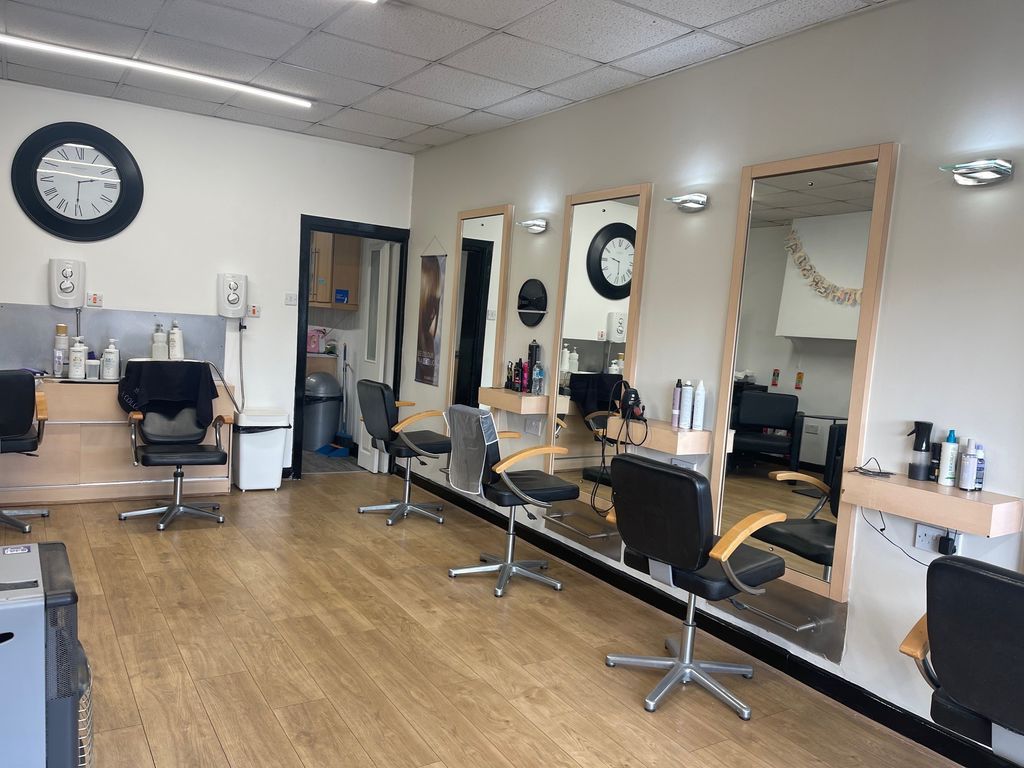 Property photo 3 of 10 Photo 9