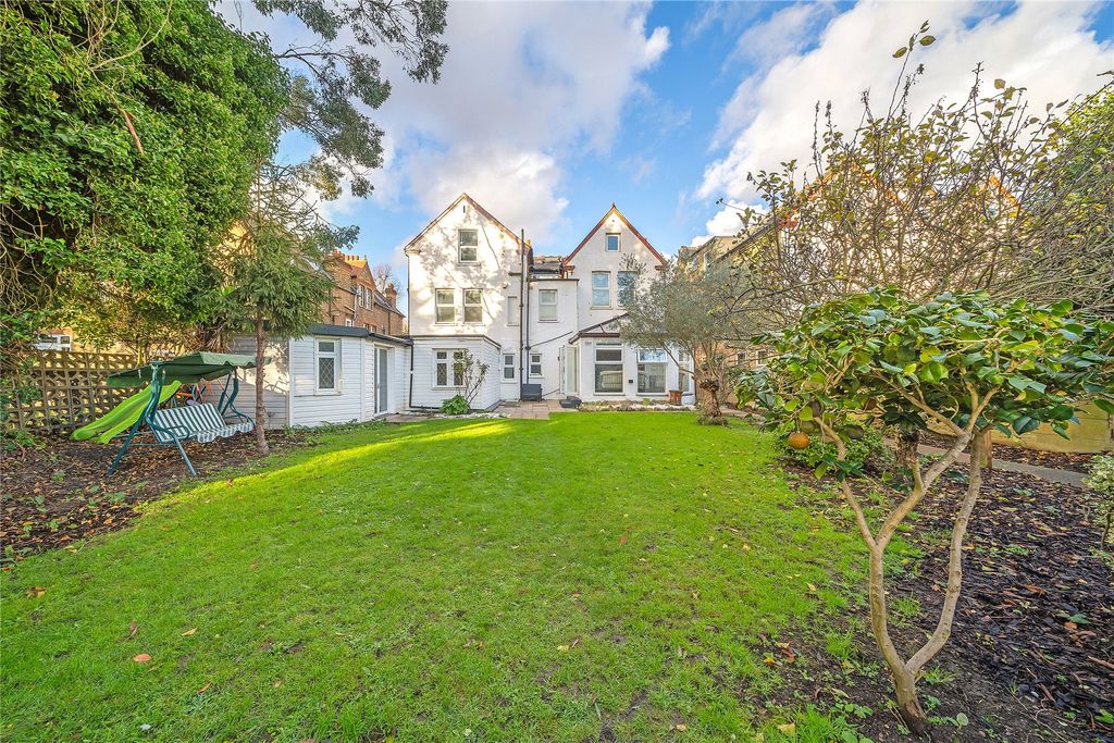 Property photo 2 of 24 Picture No. 44