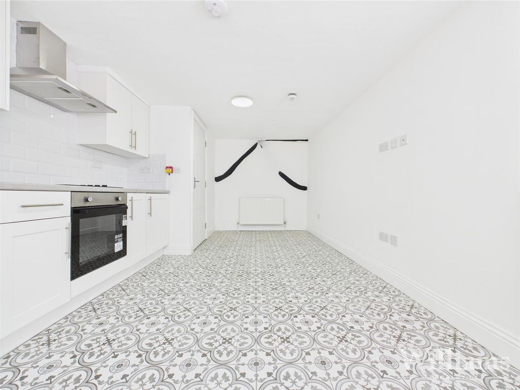 Property photo 2 of 12 Cam02861G0-Pr0398-Still002.Jpg