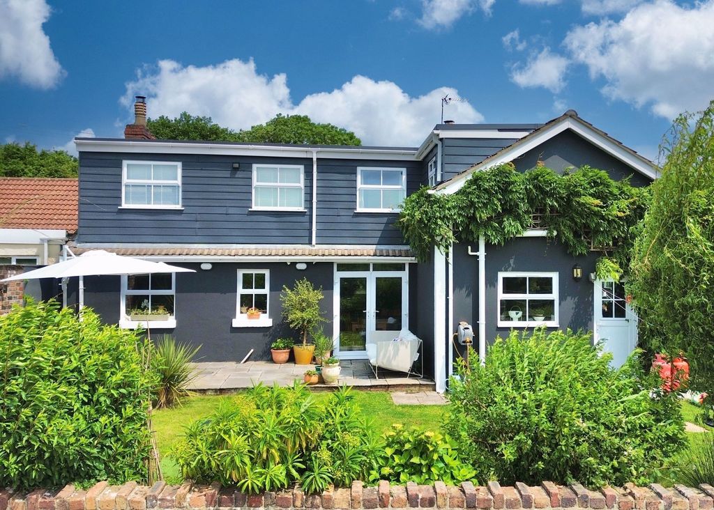 Property photo 1 of 30