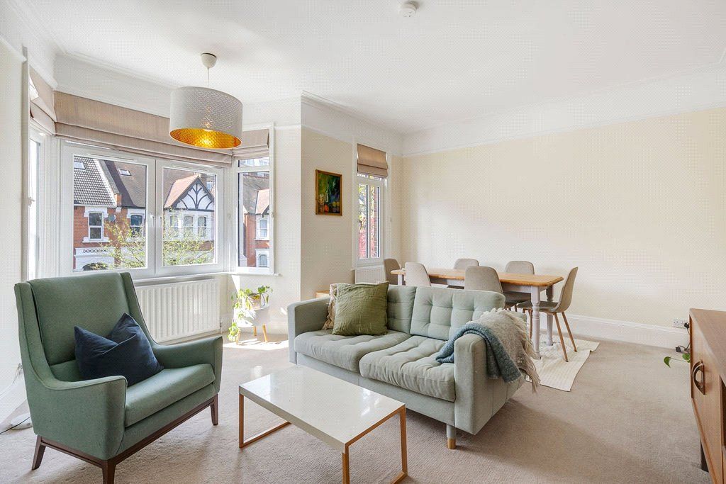 Property photo 2 of 10 Picture No. 12